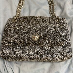 Quilted Tweed Chain-Strap Shoulder Bag in Metallic Gray